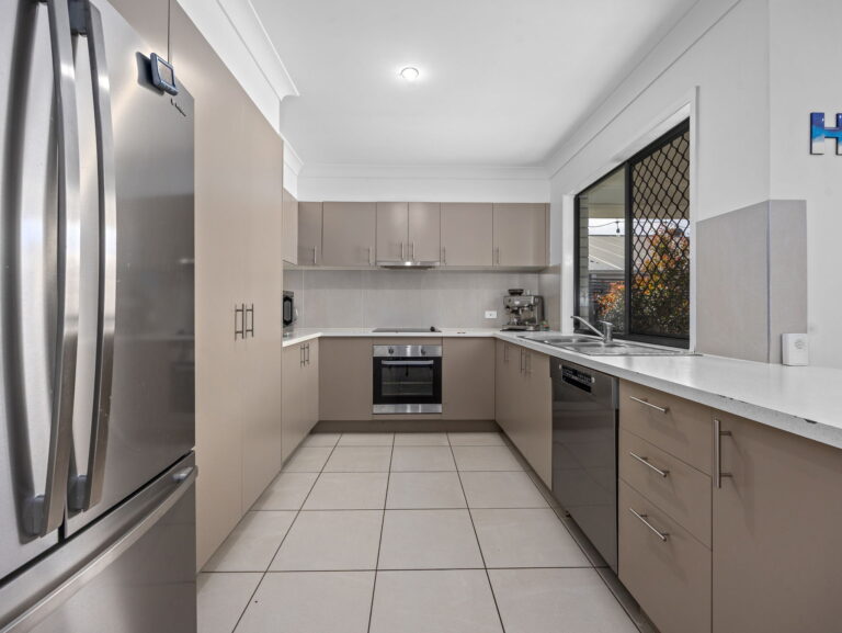 18 Stirling Circuit, Redbank Plains, QLD 4301