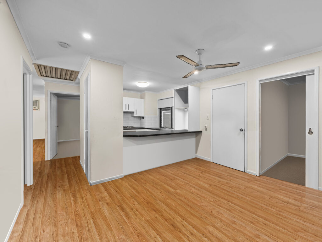 House-Redbank Plains-QLD-R2-4990869