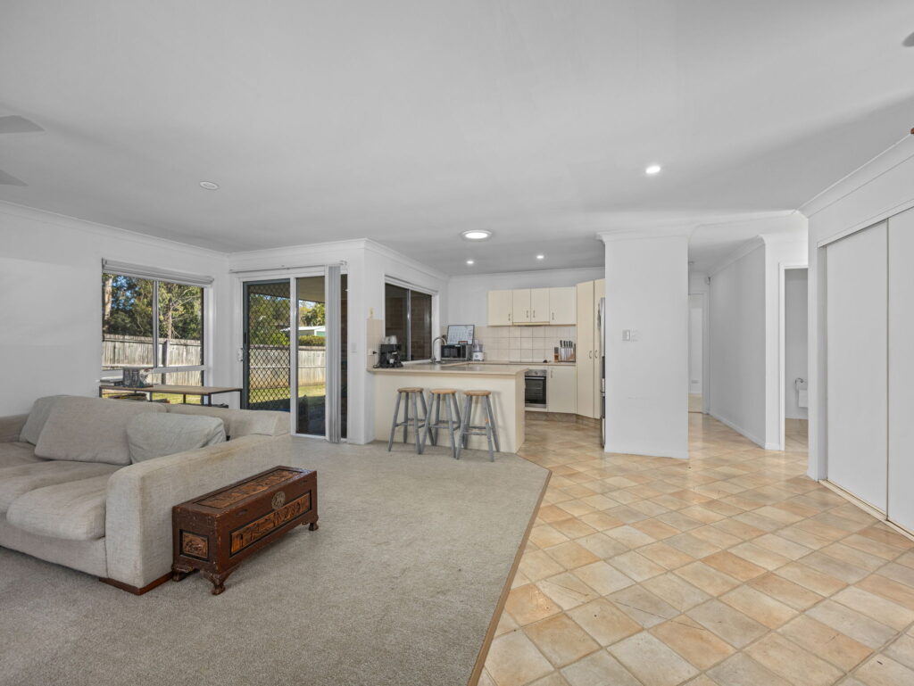 House-R2-5081945