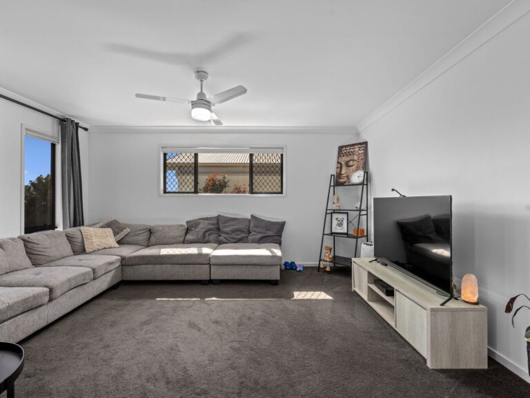 18 Stirling Circuit, Redbank Plains, QLD 4301