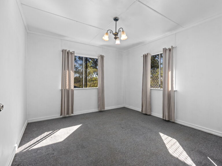 46 Briggs Road, Raceview, QLD 4305