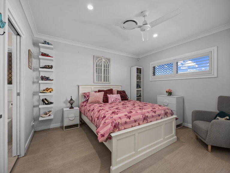 House-R2-5092993
