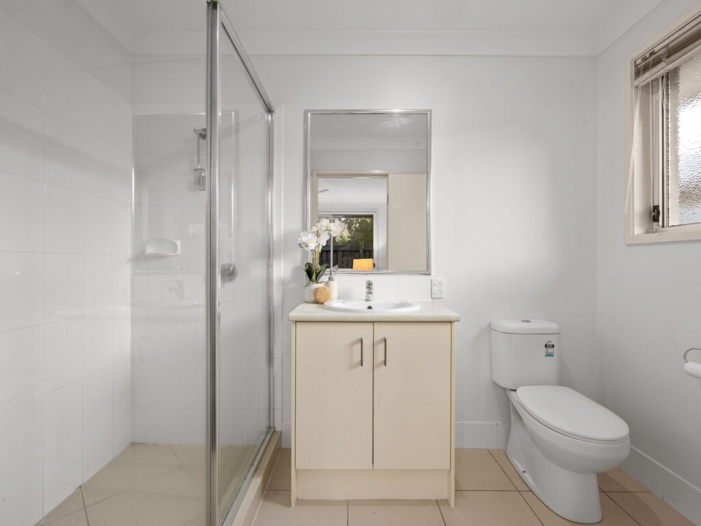 7A Cardena Drive, Augustine Heights QLD 4300