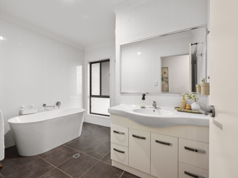 141-147 Bidyan Boulevard, New Beith, QLD 4124