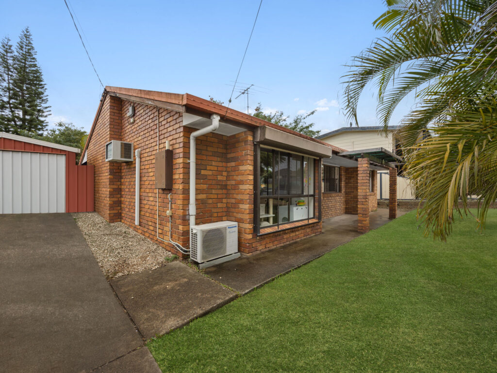 House-Redbank Plains-QLD-R2-4990869