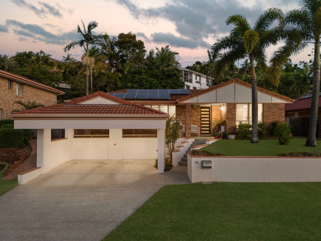 House-Elanora-QLD-R2-4986233