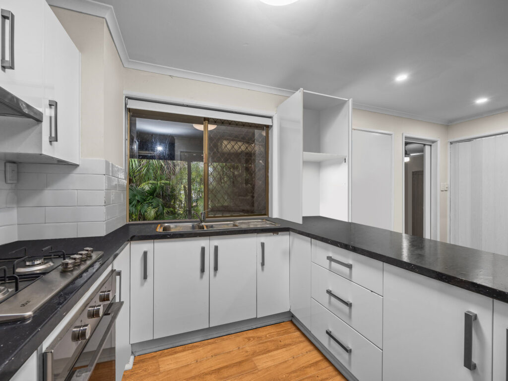House-Redbank Plains-QLD-R2-4990869