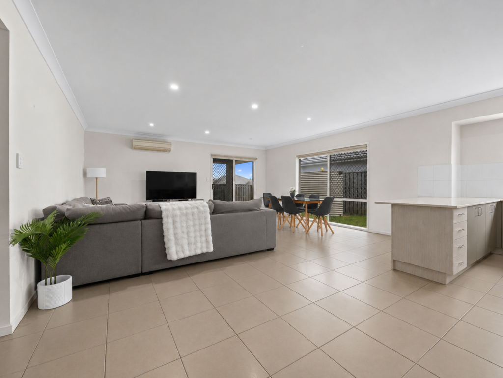House-Redbank Plains-QLD-R2-5049894