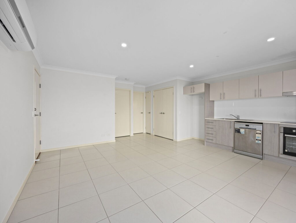 1/33 Shelley St, Redbank Plains, QLD 4301