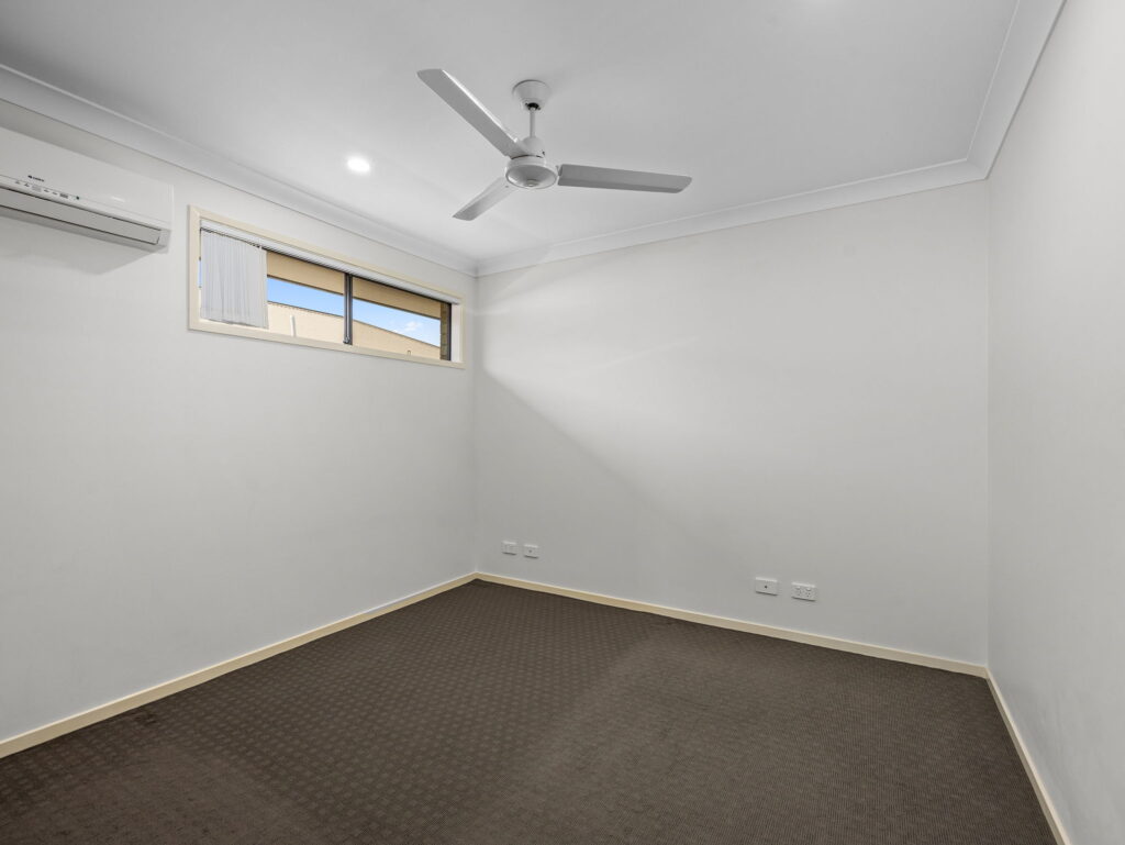 1/33 Shelley St, Redbank Plains, QLD 4301