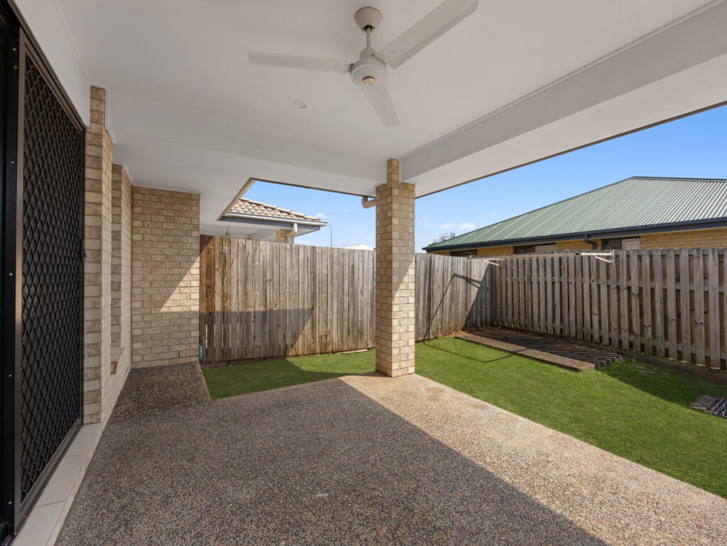 1/33 Shelley St, Redbank Plains, QLD 4301