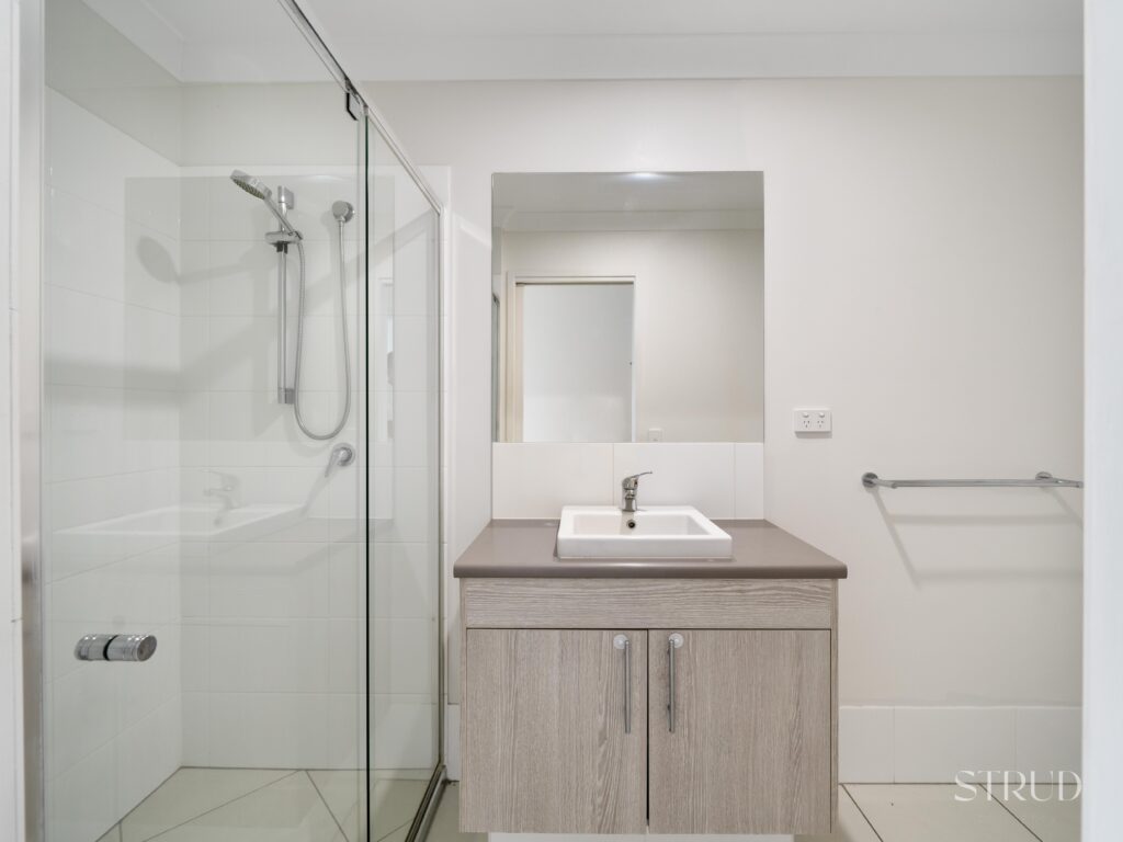 2/33 Shelley St, Redbank Plains, QLD 4301