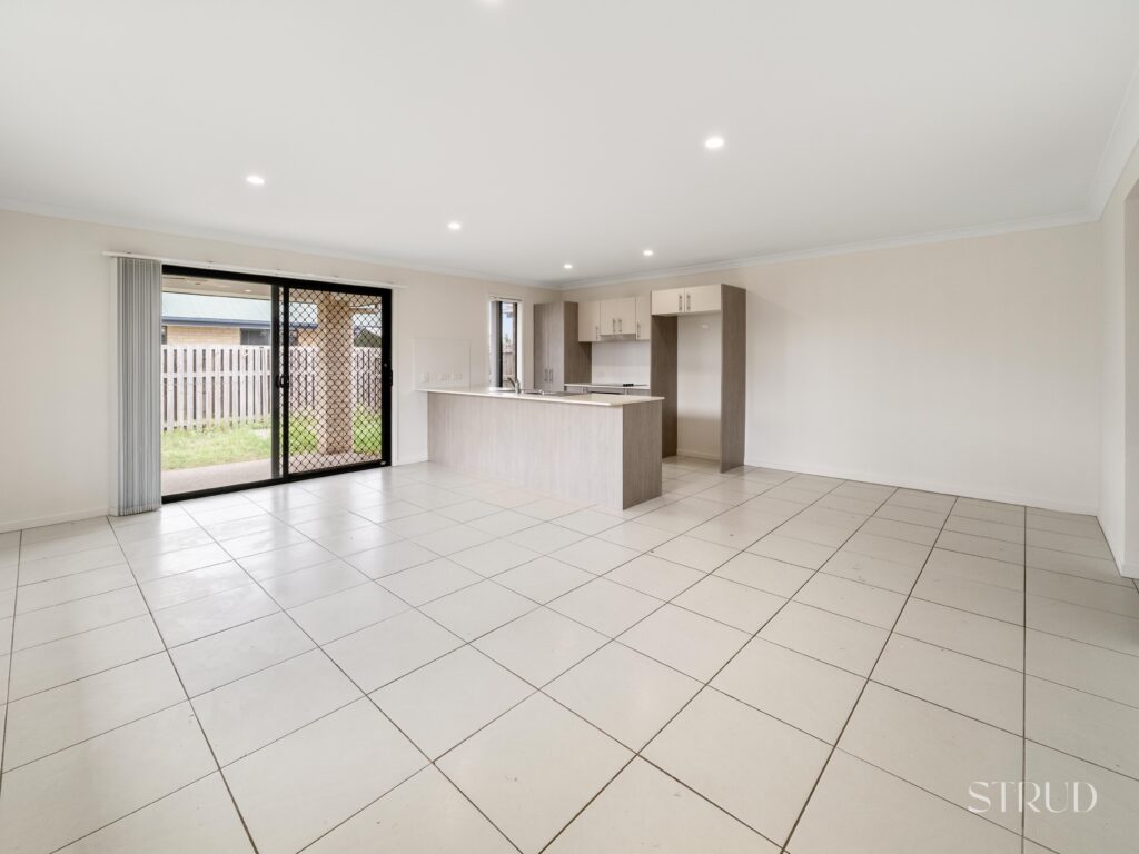 2/33 Shelley St, Redbank Plains, QLD 4301