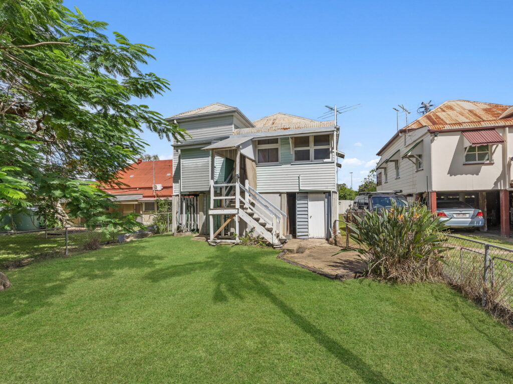 21 The Terrace, North Ipswich, QLD 4305