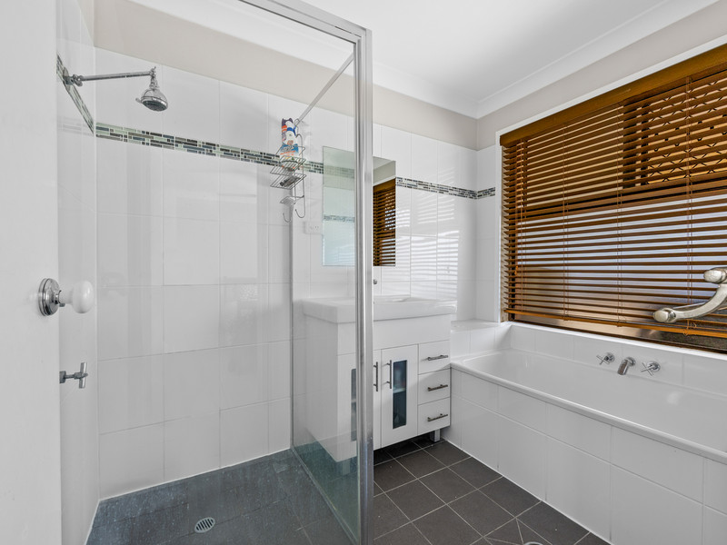 1 Glen Noble Avenue, Redbank Plains, QLD 4301
