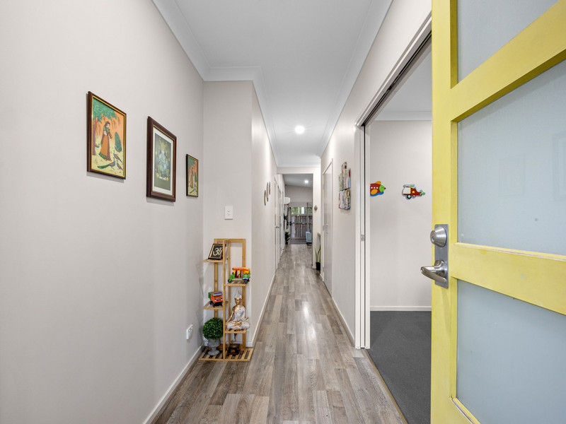 15 Troost Circuit, Bellbird Park, QLD 4300