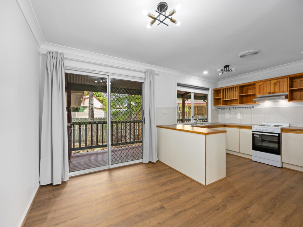 25 Falvey Crescent, Goodna, QLD 4300