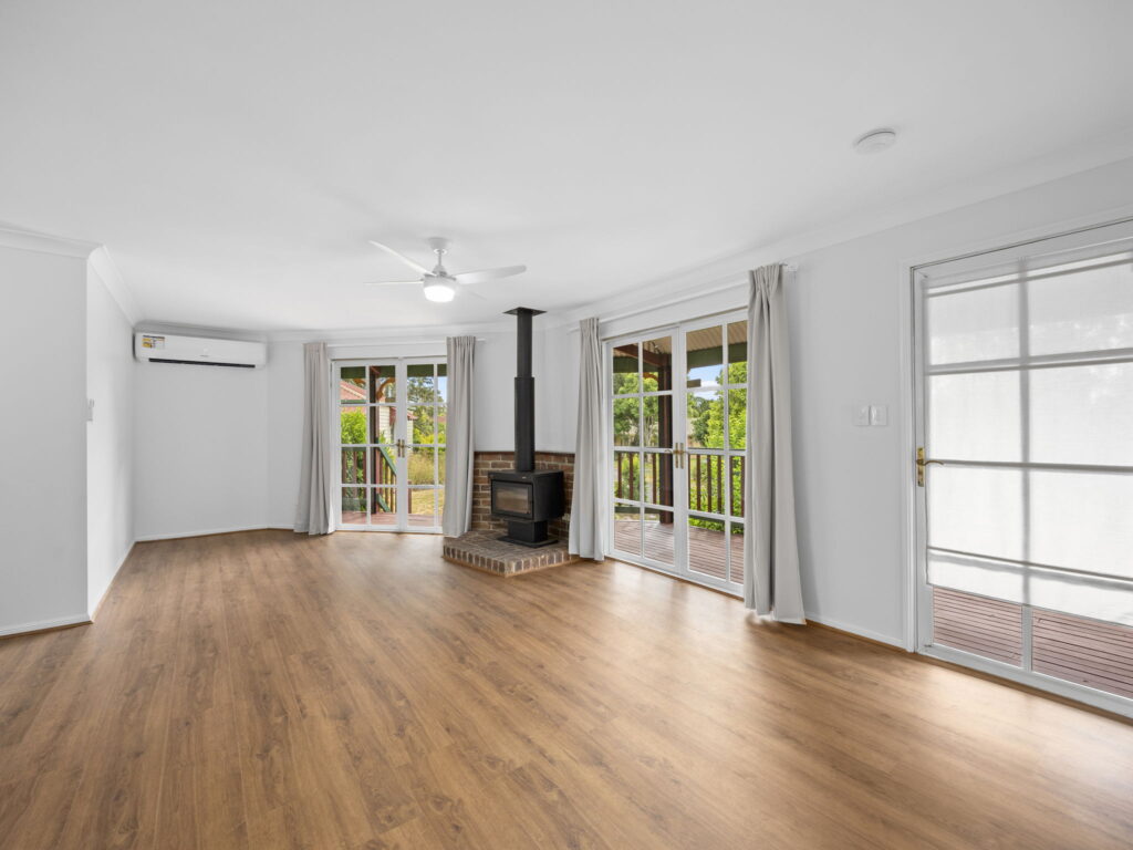25 Falvey Crescent, Goodna, QLD 4300