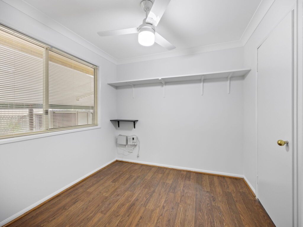 25 Falvey Crescent, Goodna, QLD 4300