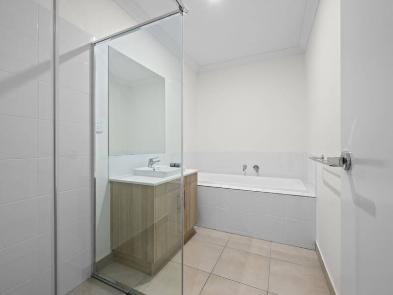 3 Stratos Street, Flagstone, QLD 4280