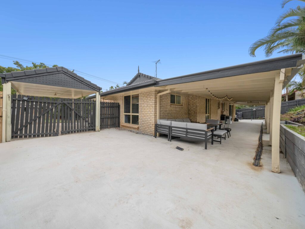 207 Eagle Street, Collingwood Park QLD 4301