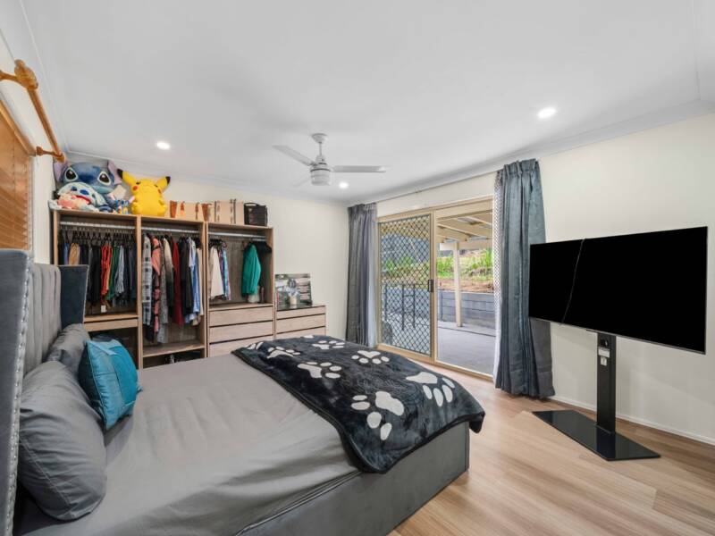 207 Eagle Street, Collingwood Park, QLD 4301