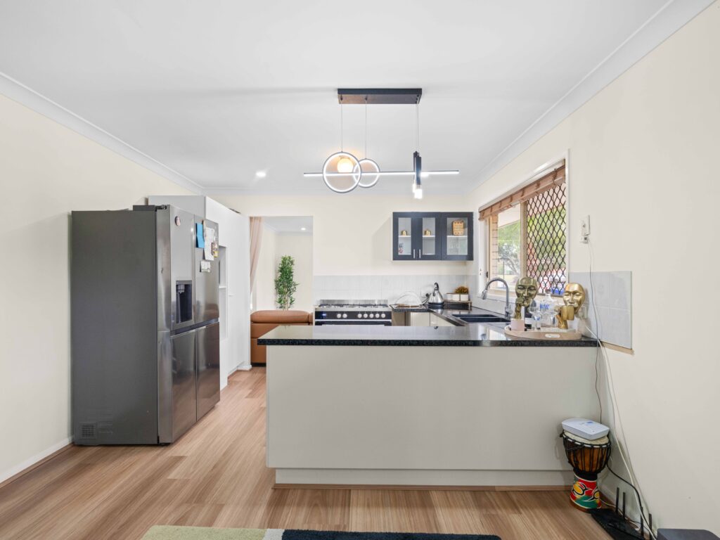 207 Eagle Street, Collingwood Park QLD 4301