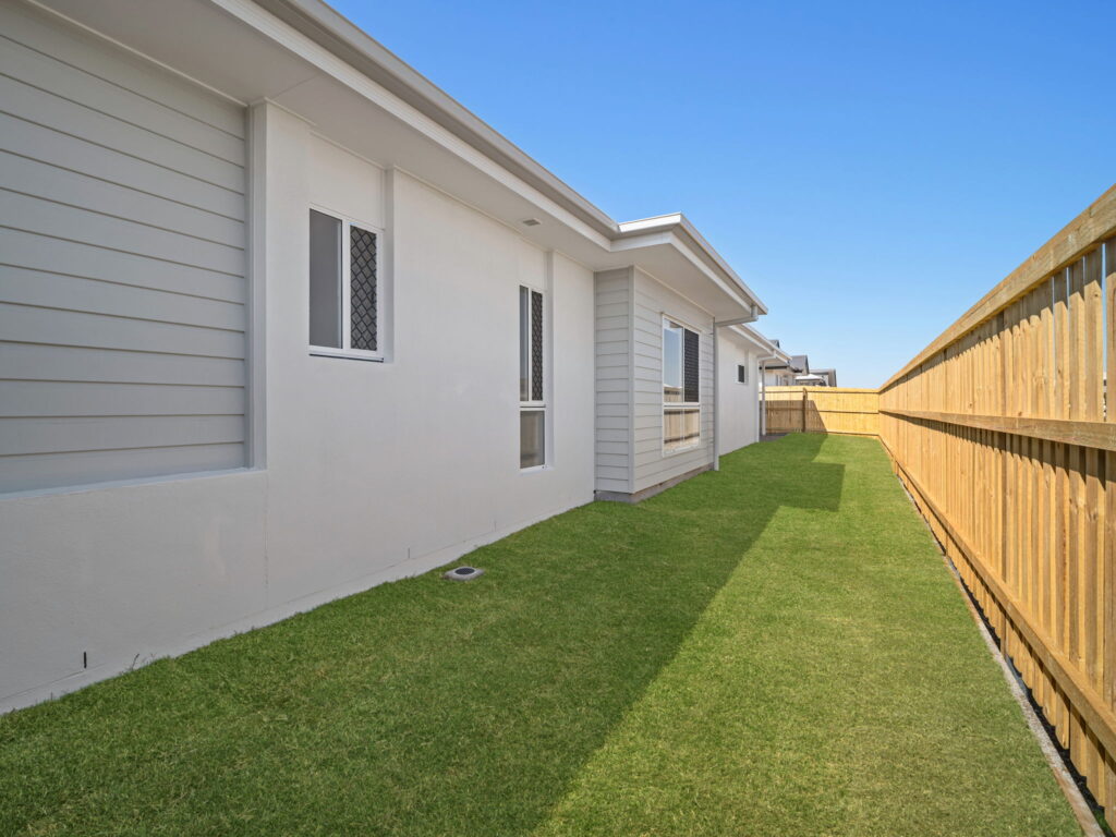 10 Furphy Street, Walloon, QLD 4306