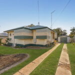 19 Russell St, Silkstone, QLD 4304
