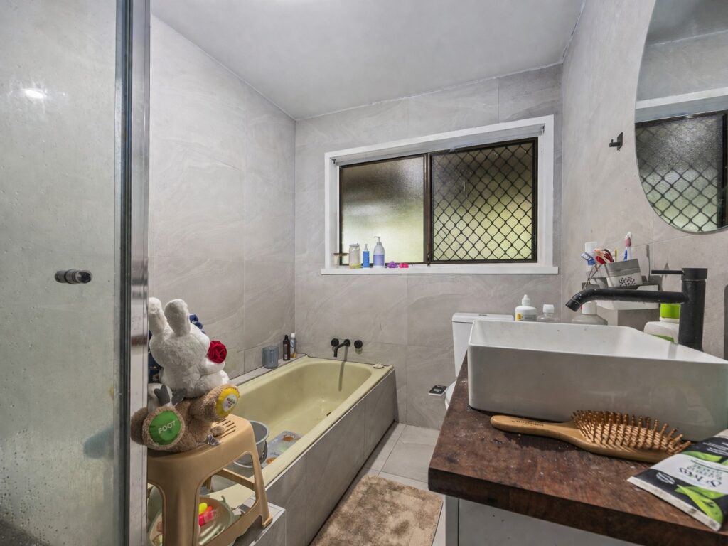 34 Boscawan Cr, Bellbird Park, QLD 4300