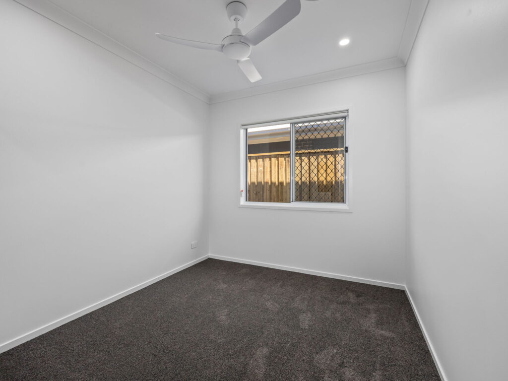 15 Helios St, White Rock, QLD 4306