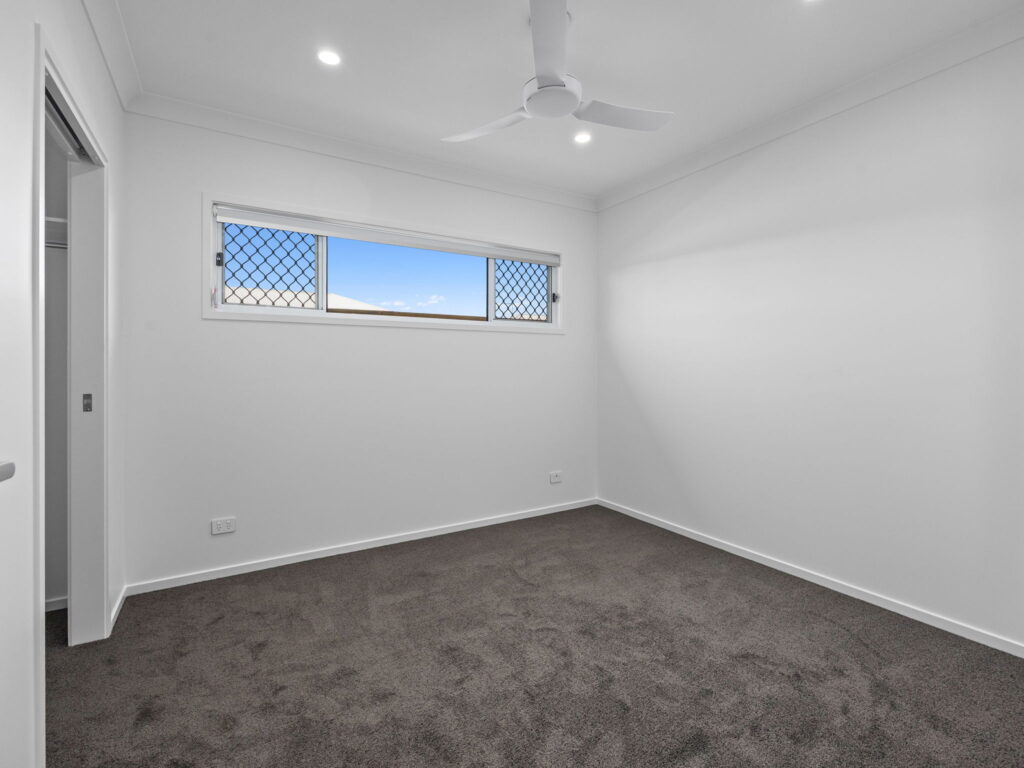15 Helios St, White Rock, QLD 4306