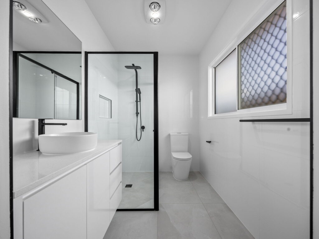 15 Helios St, White Rock, QLD 4306