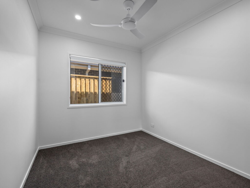 15 Helios St, White Rock, QLD 4306
