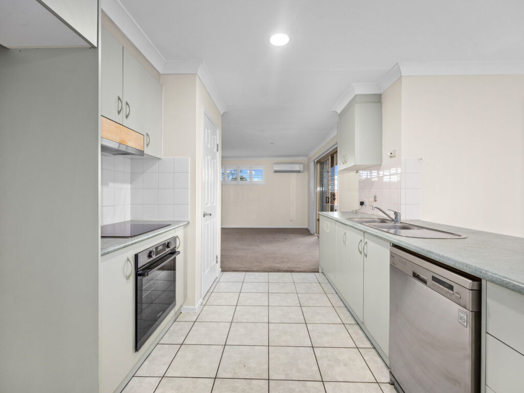 73 Rumsey Dr, Raceview, QLD 4305