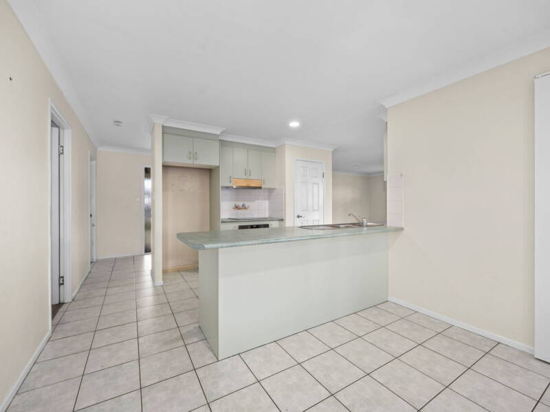 73 Rumsey Dr, Raceview, QLD 4305 Australia