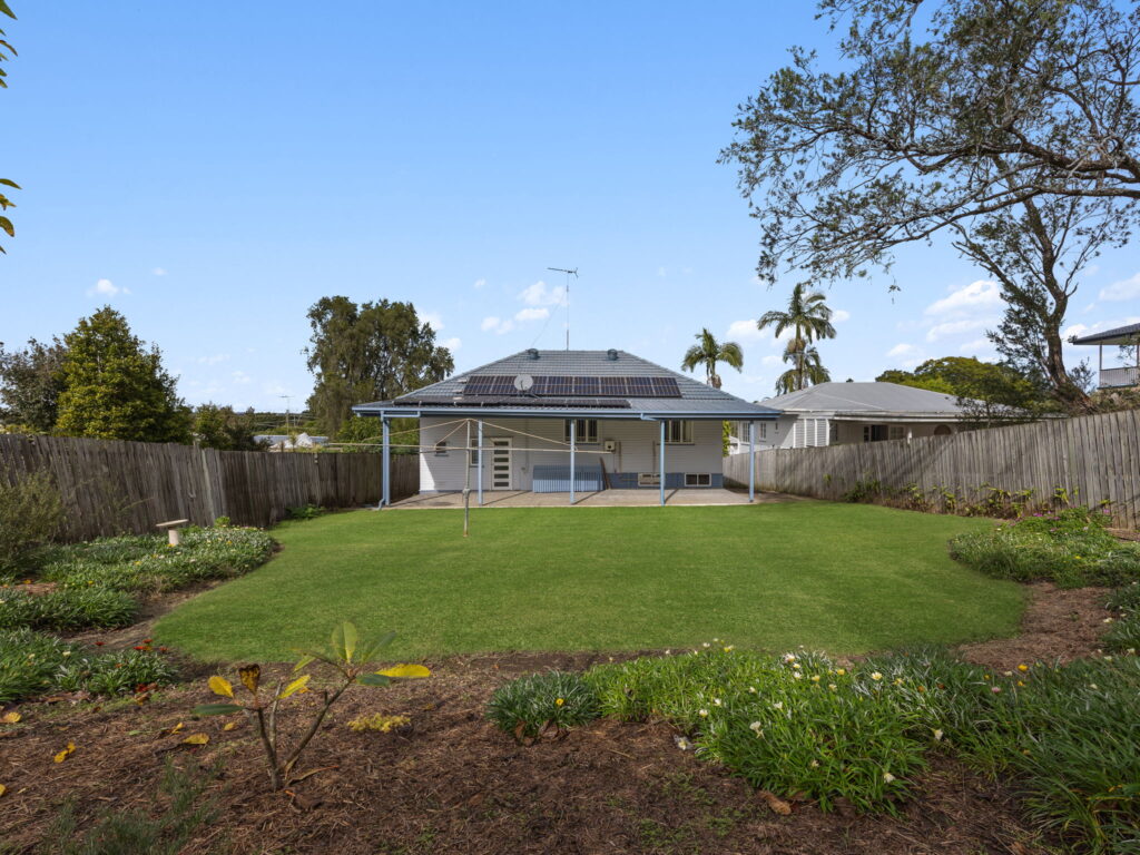 16 Gilliver Street, Eastern Heights, QLD 4305