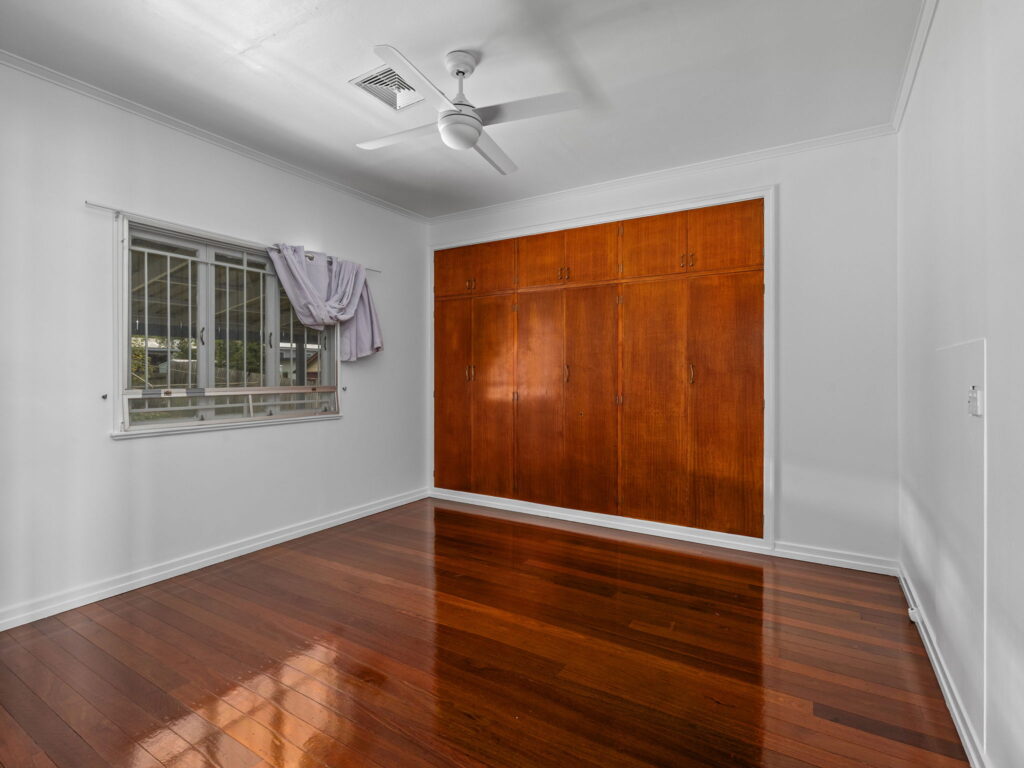 16 Gilliver Street, Eastern Heights, QLD 4305