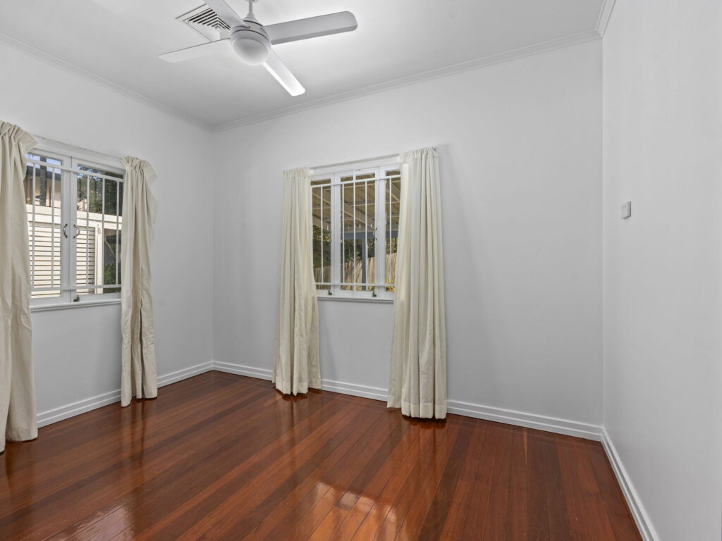 16 Gilliver Street, Eastern Heights, QLD 4305