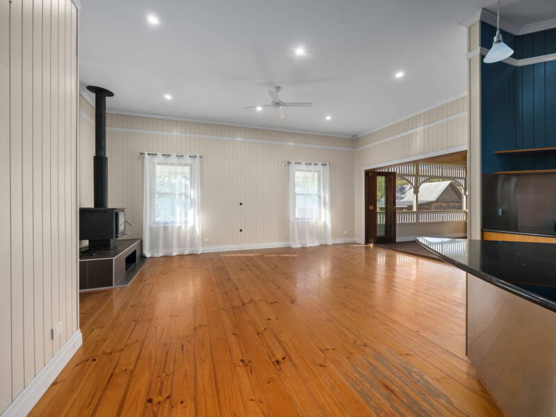 4 Woolshed Creek RD, Plainland, QLD 4341