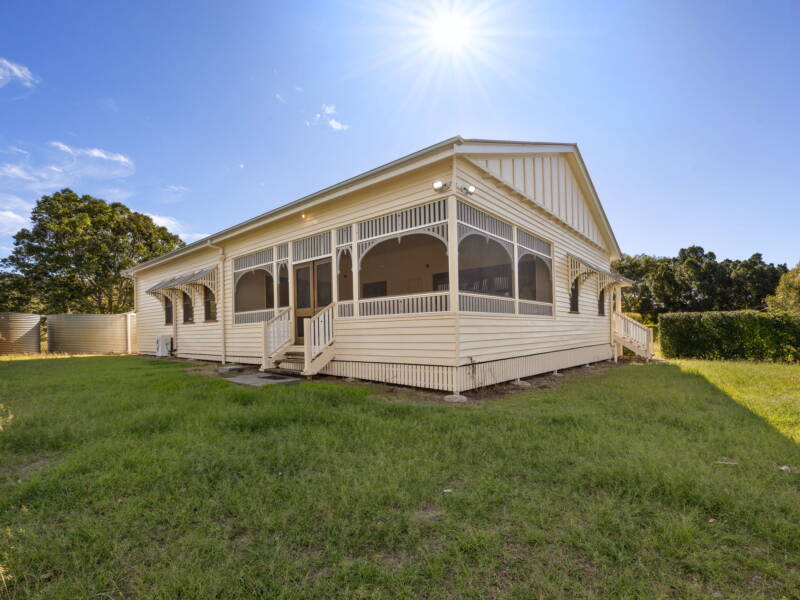 4 Woolshed Creek RD, Plainland, QLD 4341