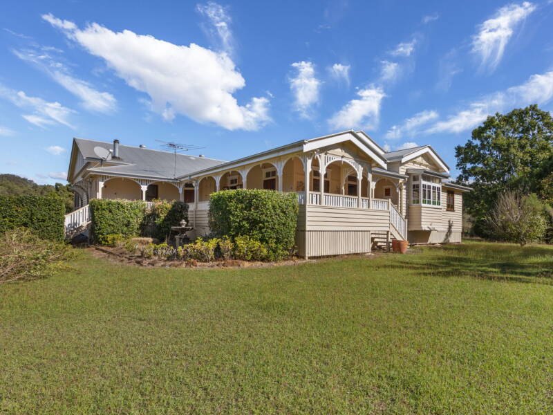 4 Woolshed Creek RD, Plainland, QLD 4341
