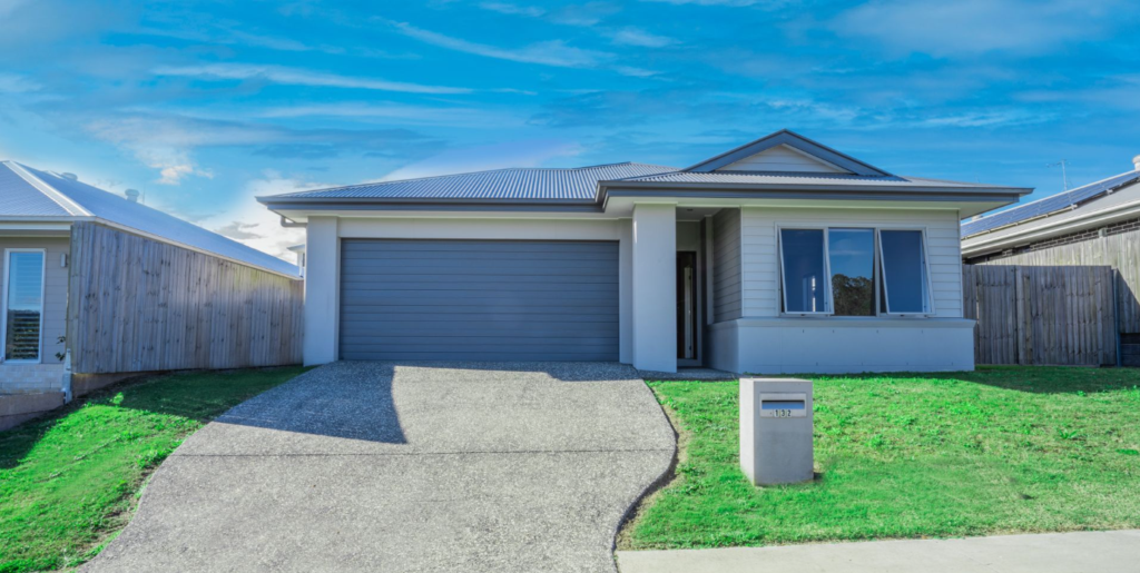 132 Parkway Av, South Ripley, QLD 4306
