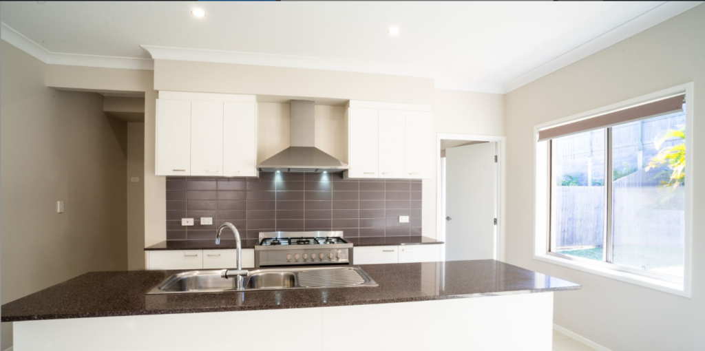 132 Parkway Av, South Ripley, QLD 4306