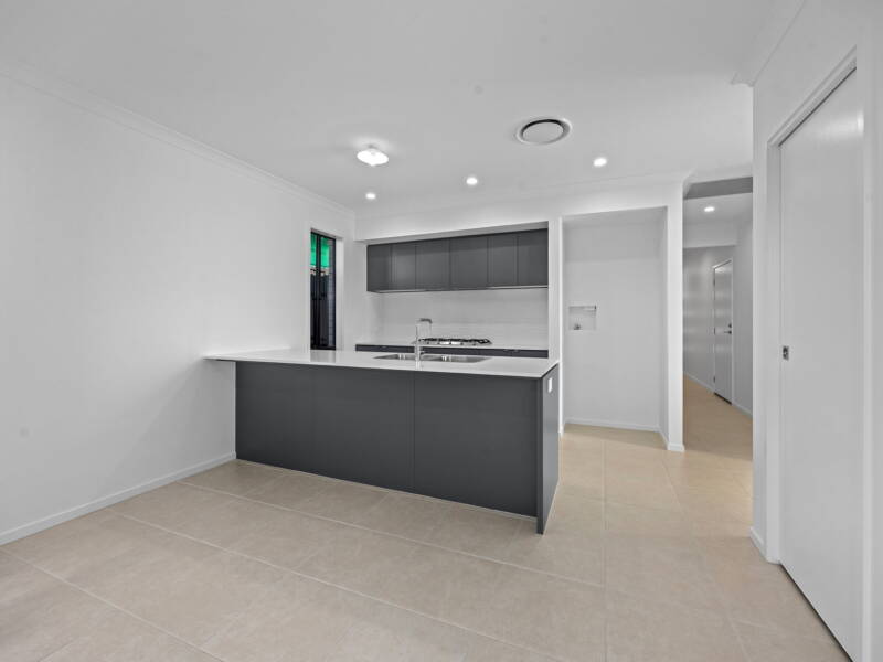 6 Danica Street, White Rock, QLD 4306