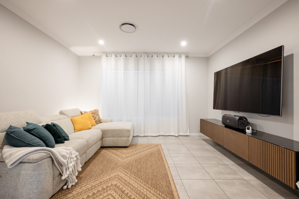 19 Leiper St, Bellbird Park QLD 4300