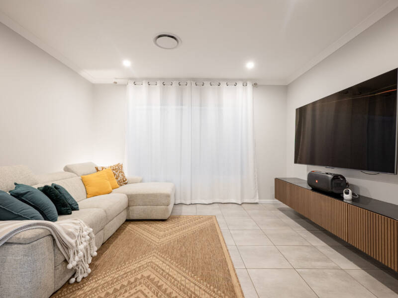 19 Leiper St, Bellbird Park, QLD 4300 Australia