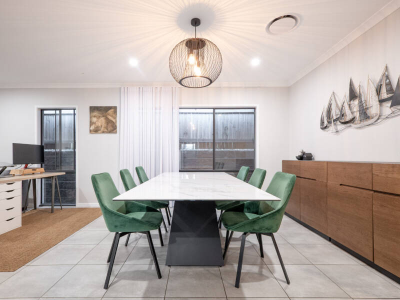 19 Leiper St, Bellbird Park, QLD 4300 Australia
