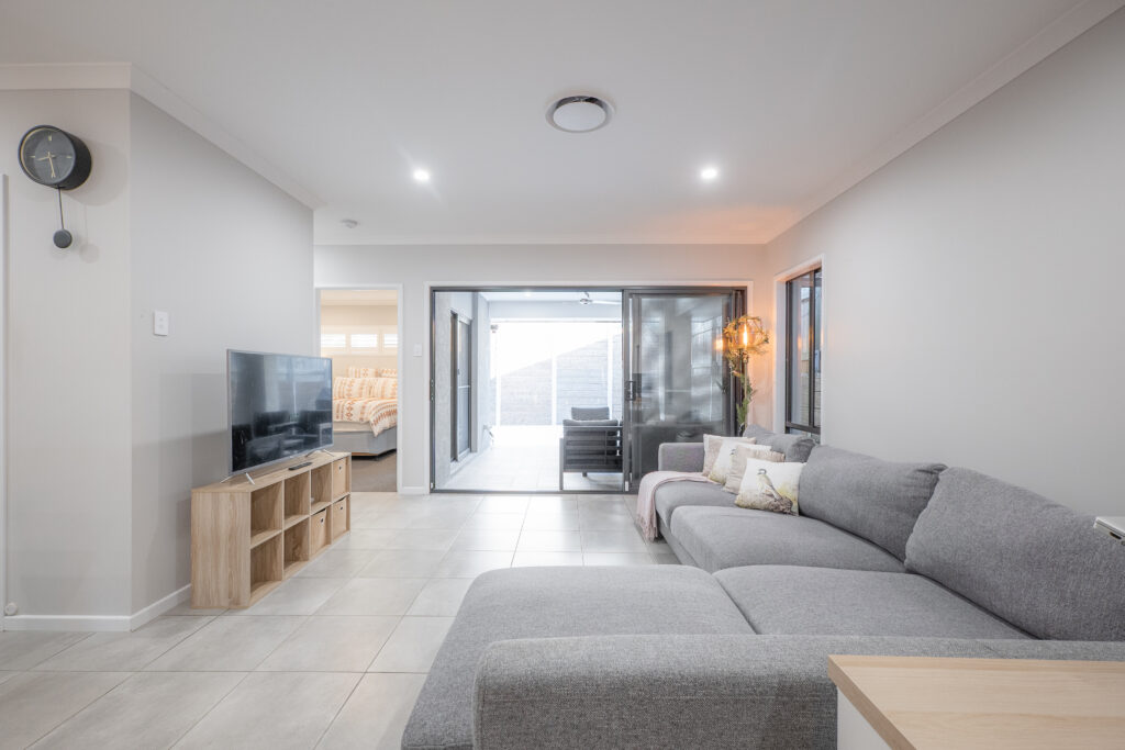 19 Leiper St, Bellbird Park QLD 4300
