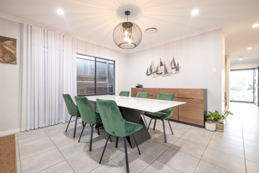 19 Leiper St, Bellbird Park QLD 4300